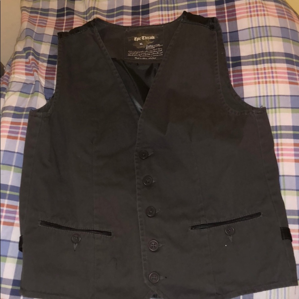 Button up vests bundle - Picture 3 of 3